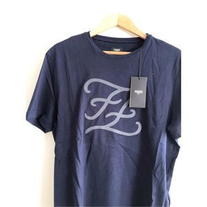 Good condition 👍 short sleeve t shirt 👕